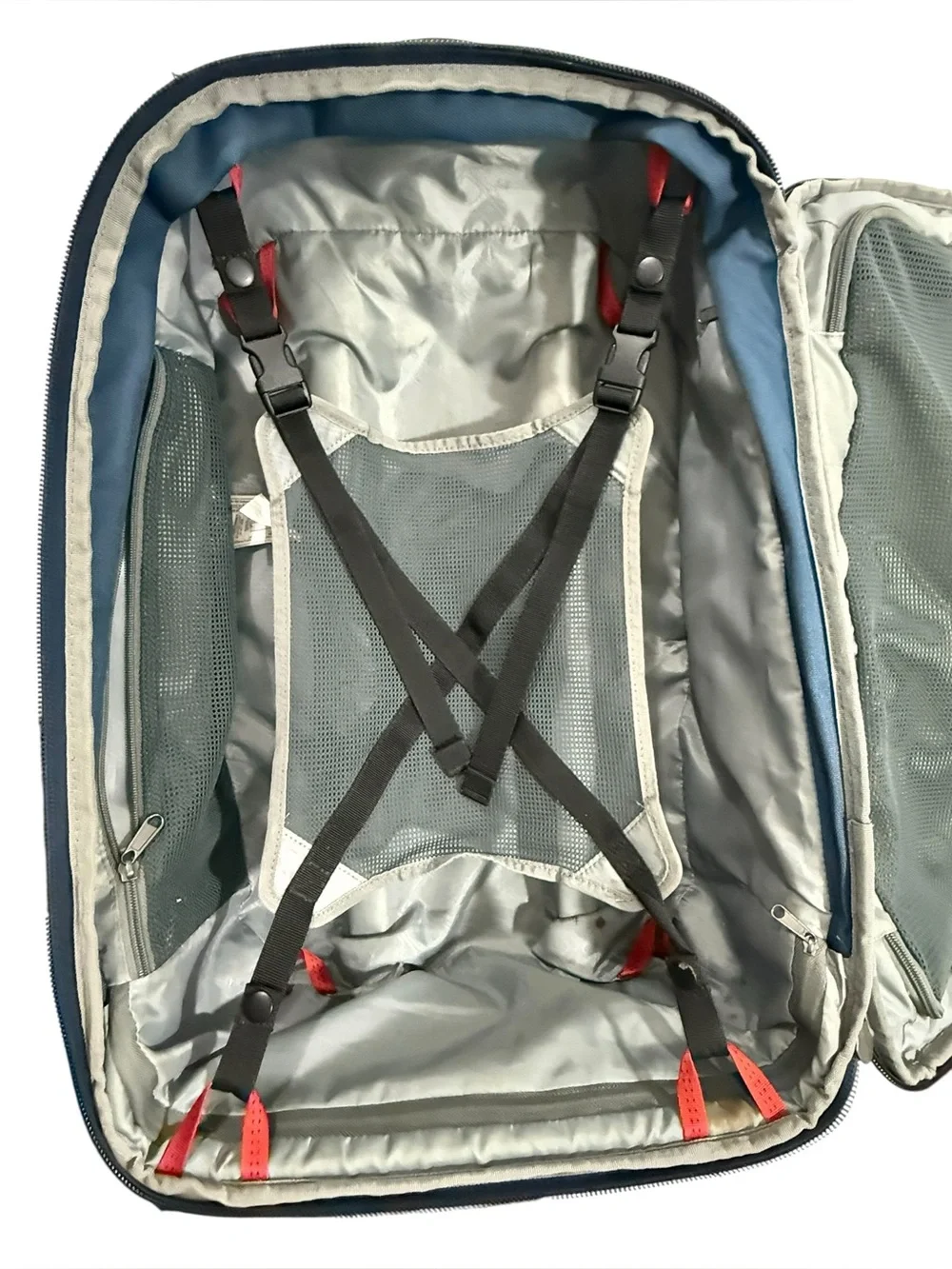Eagle Creek EC-20428 Rolling Carry On 22 Luggage Suitcase Blue